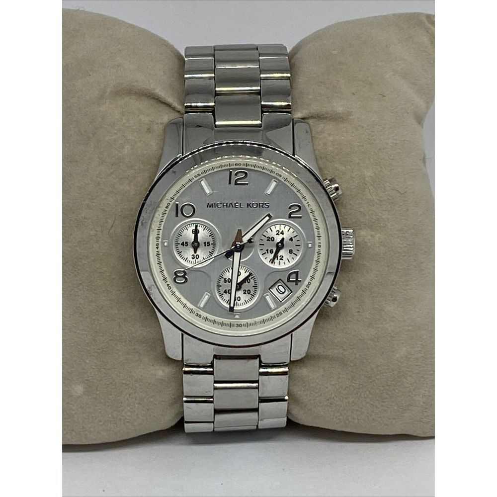 Michael Kors Runway MK5076 Women's Silver Stainless Steel Analog Dial Watch RQ44 - Picture 3 of 12